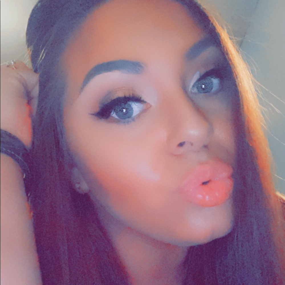 Meet your Posher, Samantha